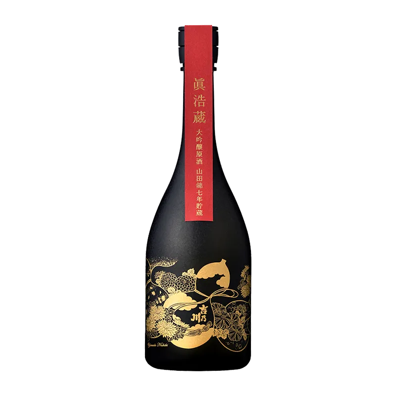 Shinkogura Daiginjo Genshu Yamada nishiki 7YO (72 cl) (avec furoshiki)